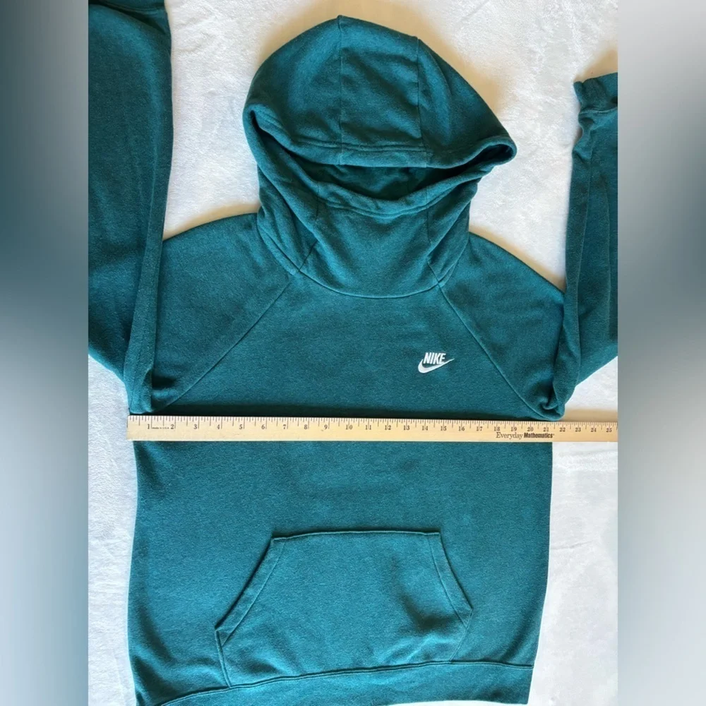 Nike comfortable sweatshirt